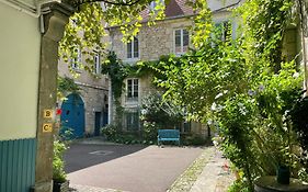Besancon: Charmant Duplex Au Pied De La Citadelle